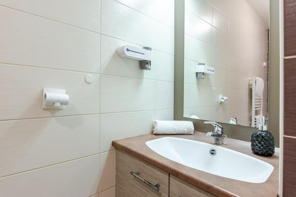 Appartement Cosy Et Chic มงต์เปอลิเยร์ ภายนอก รูปภาพ